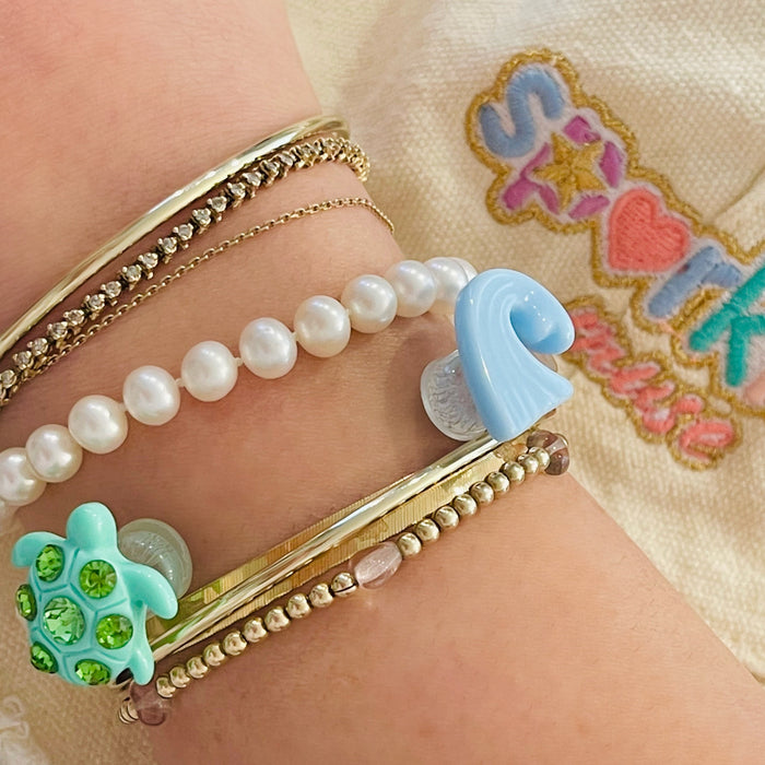 Turtley Awesome Floating Cuff